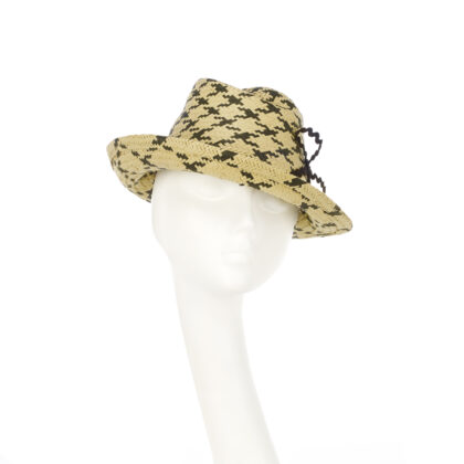 Nerida Fraiman - Plaid classic trilby in natural straw and zig zag bow detail