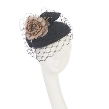 charcoal-beret-with-bow-and-dusky-pink-rose-with-veiling-by-nerida-fraiman-millinery